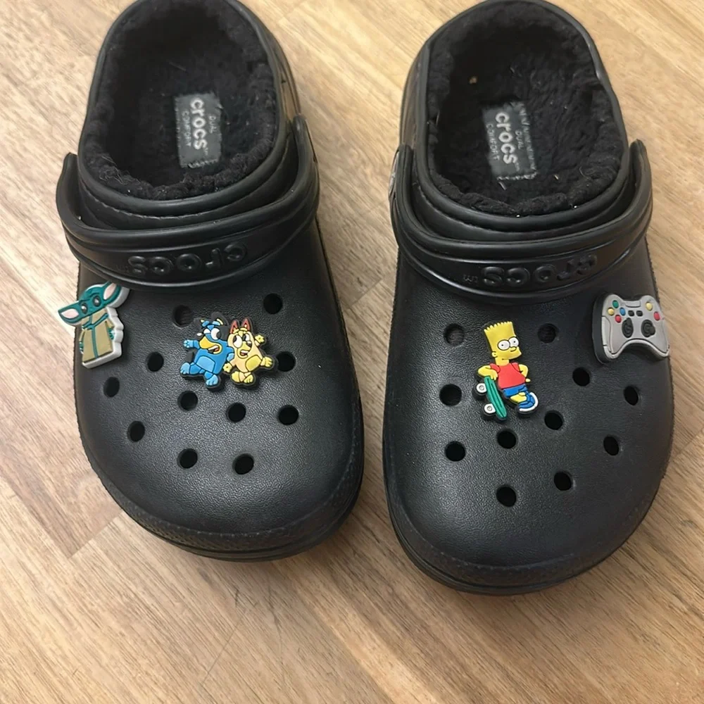CROCS lined clogs